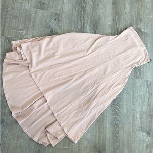✨NWT✨ Susana Monaco Strapless seamed high low dress the dress is in Blush